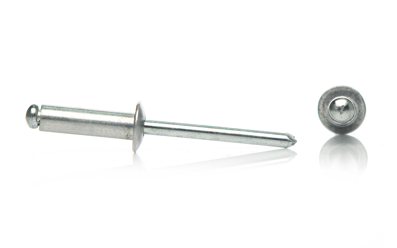 Заклепка вытяжная комбинированная